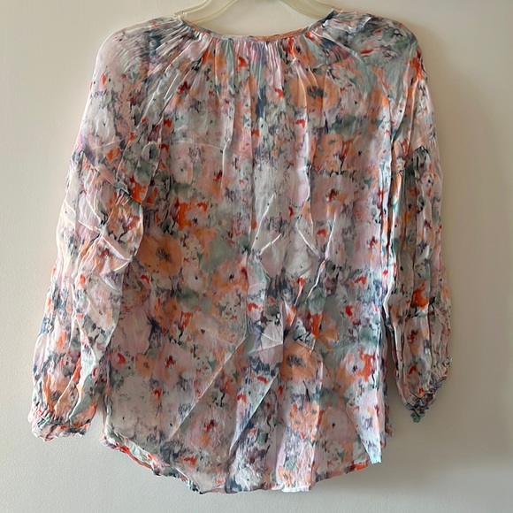 Velvet By Graham & Spencer 3/4 Sleeve Floral Blouse - Picture 3 of 9
